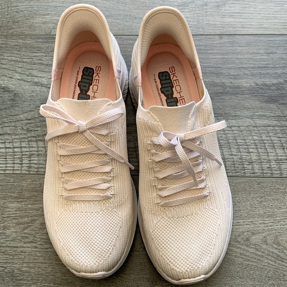 Sketchers Slip-ins - Picture 2 of 7